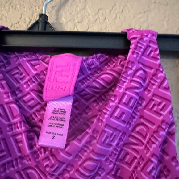 Fendi Skims - Picture 2 of 2